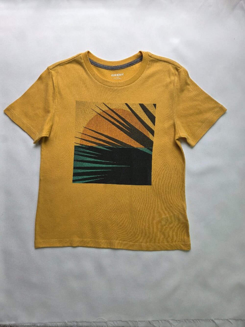 Old Navy Yellow/Black/Orange Teal T-Shirt (size 8)